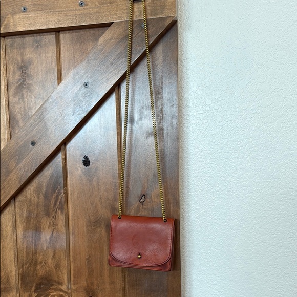 Madewell Handbags - Madewell NWT aElegant Brown Leather Crossbody Bag